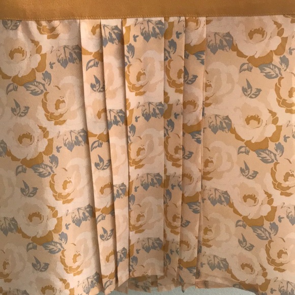 Fossil Short-sleeve Blouse Mustard Floral Print - Picture 4 of 4